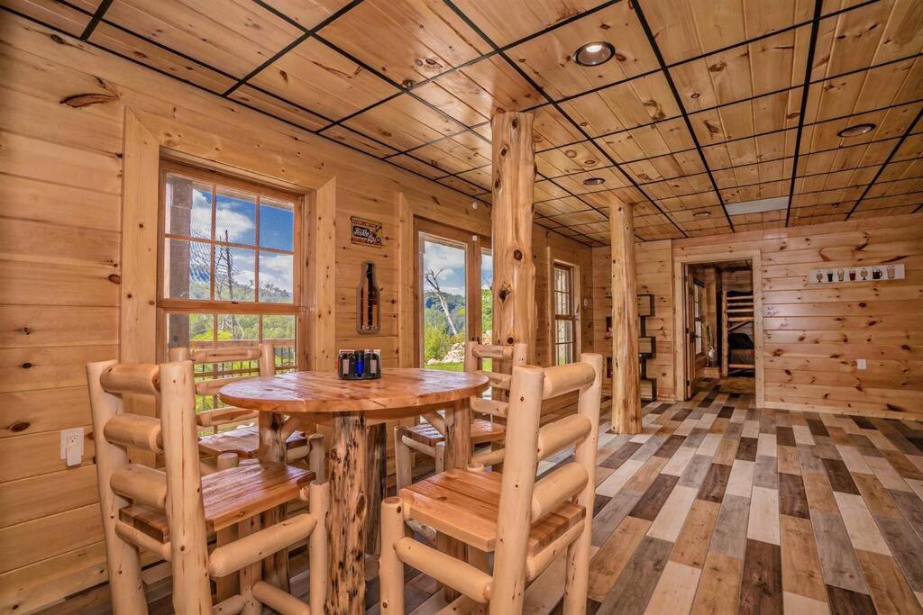 Roaring Fork Lodge Gatlinburg Exterior photo