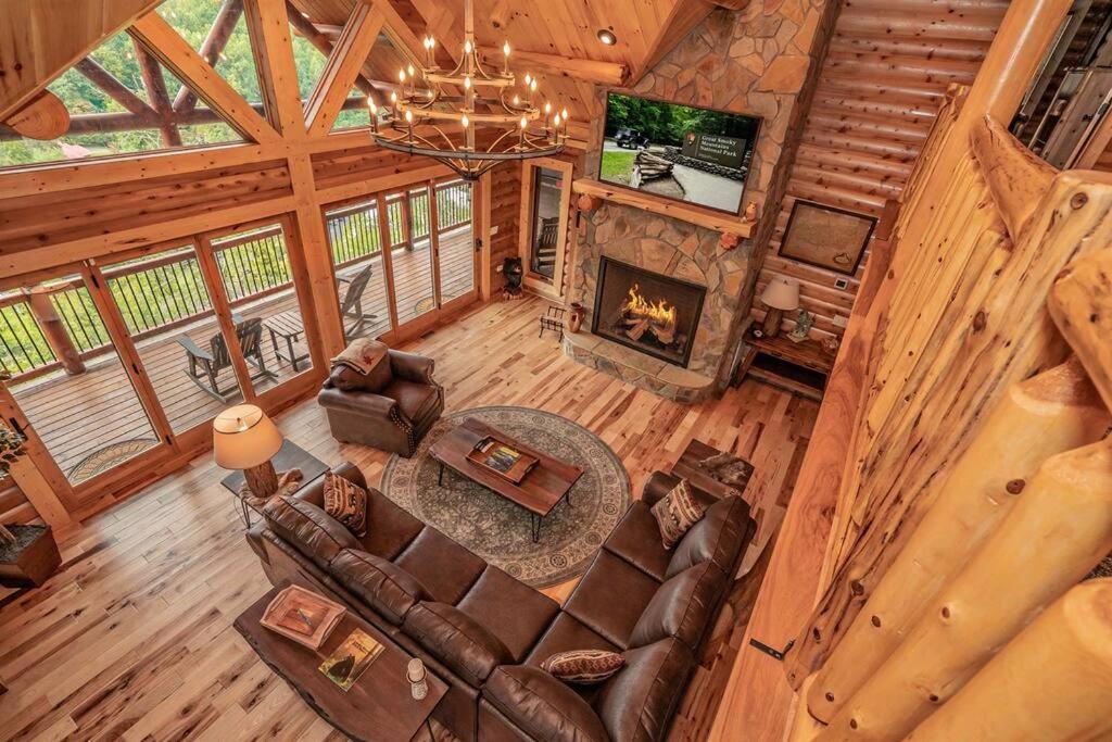 Roaring Fork Lodge Gatlinburg Exterior photo